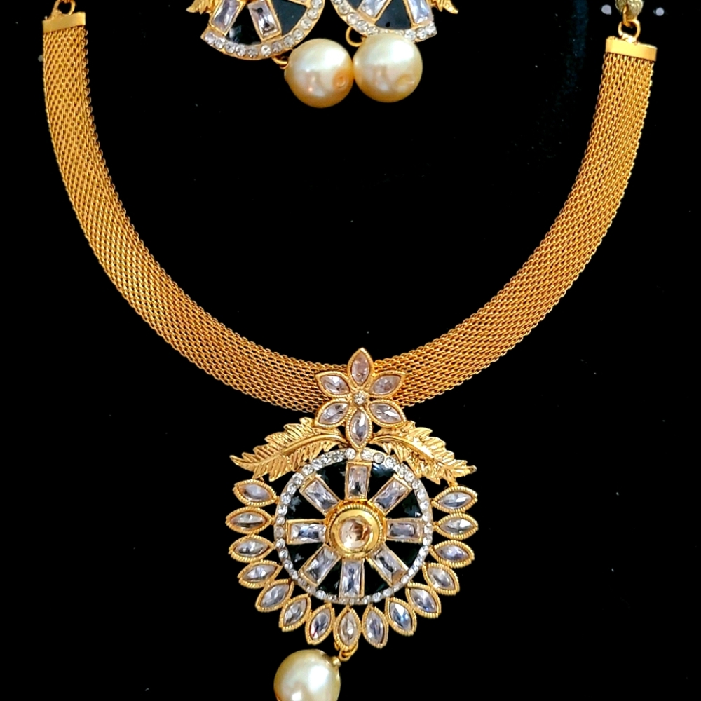 Women jewlery